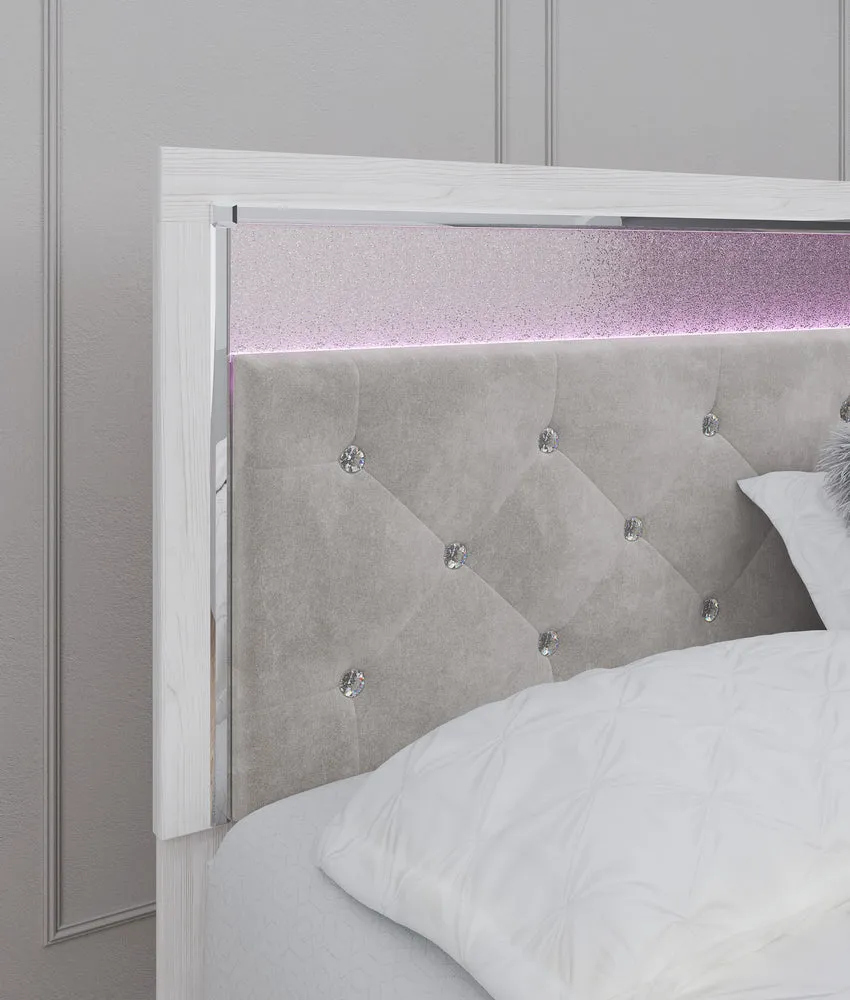 Altyra Gray/White King Panel Bed