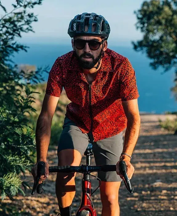 CAFE DU CYCLISTE  Laureline Gravel Jersey - Red Panther